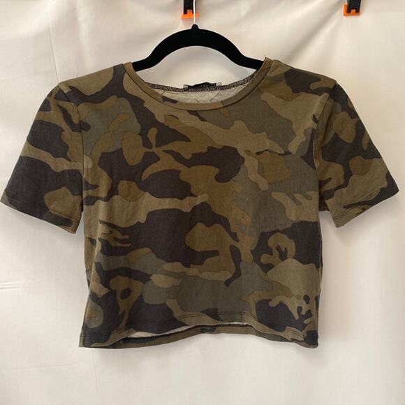 Zara Tops - Zara Camo Print Crop Top Short Sleeve Size Small
